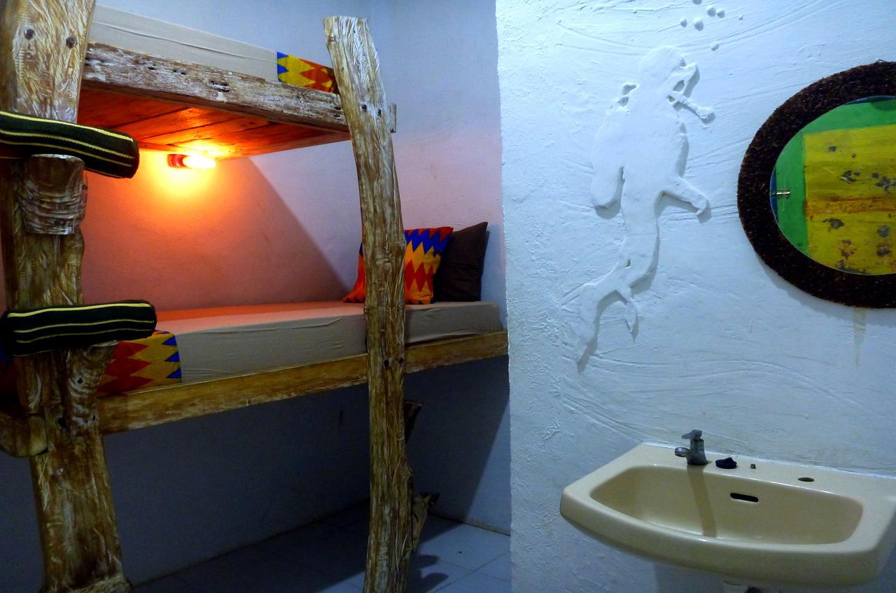 Gipsy Backpackers Hostel Джили Трауанган Екстериор снимка