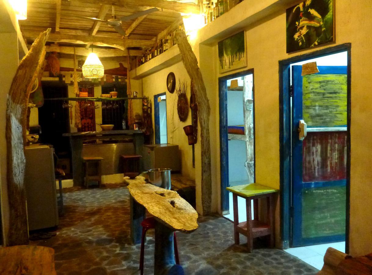 Gipsy Backpackers Hostel Джили Трауанган Екстериор снимка
