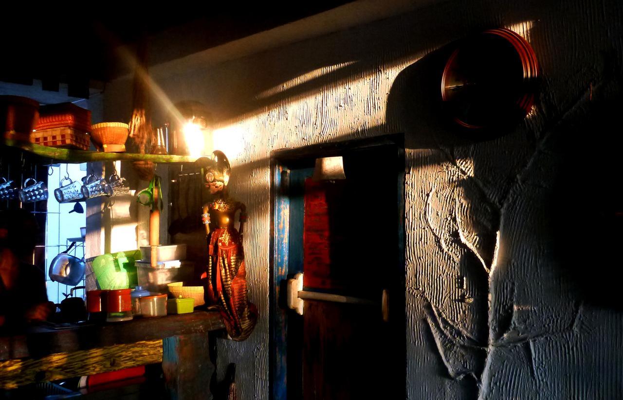 Gipsy Backpackers Hostel Джили Трауанган Екстериор снимка